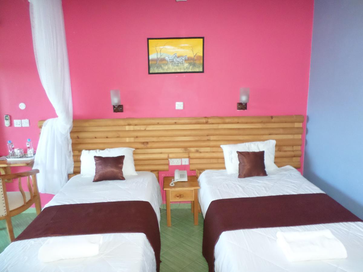 Pinebreeze Holiday Resort Nyali Beach Екстер'єр фото